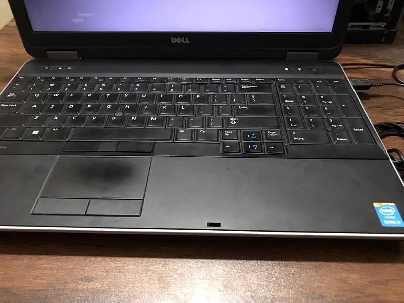 Dell Latitude E6540 1