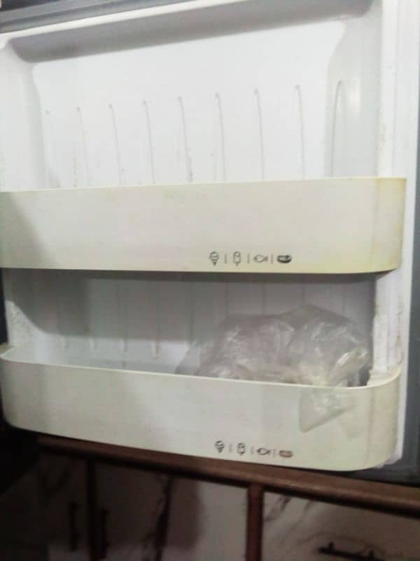 Orient refrigerator 1