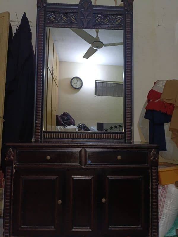 Dressing Table for sale 0