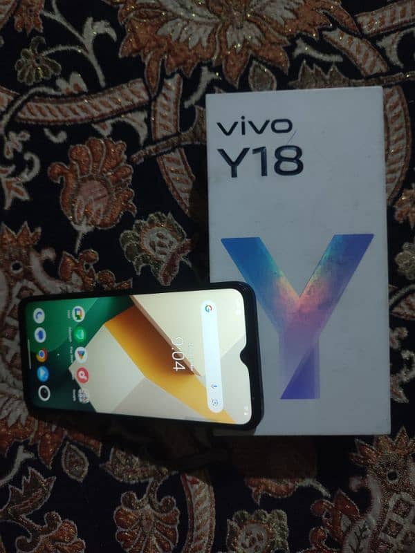 vivo y18 6+6 128 gb memory. 3