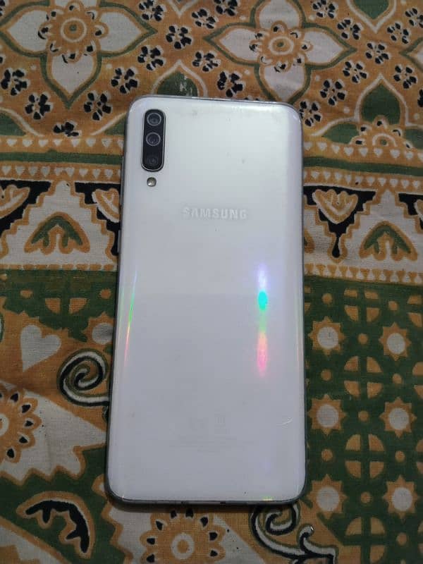 Samsung Galaxy A70 sell urgently 3