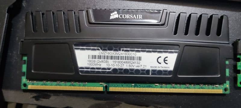 CORSAIR VENGEANCE DDR3 2*8=16GB RAMS FOR SALE 0