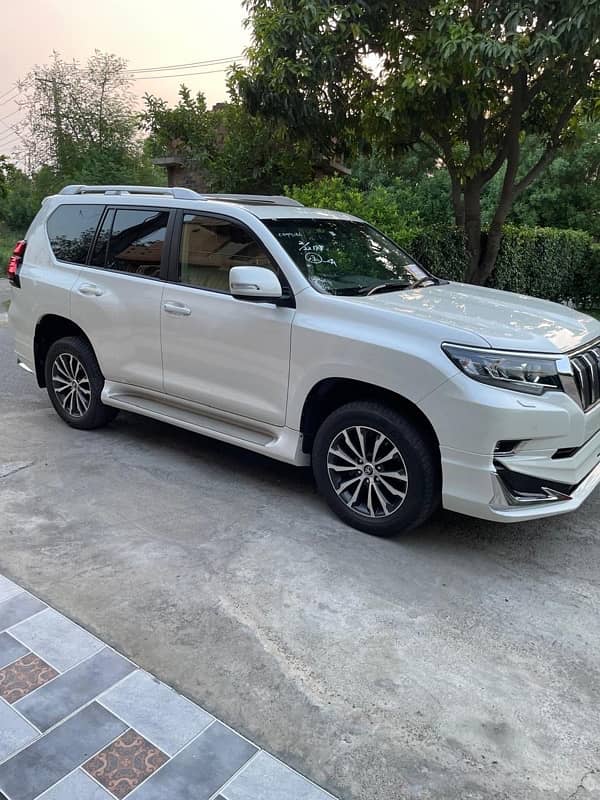 Toyota Prado 2019 3