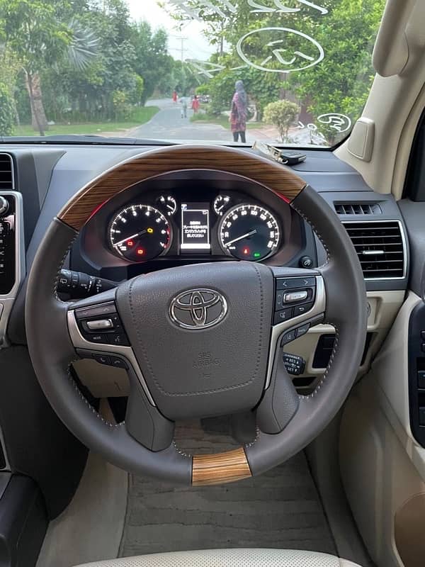 Toyota Prado 2019 8