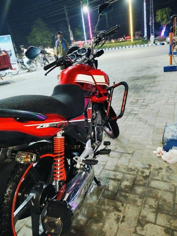 Honda CB 150 F excellent condition for urgent sale 13