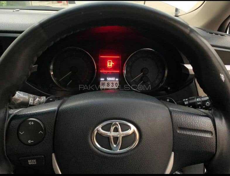 Toyota Altis Grande 2014 9