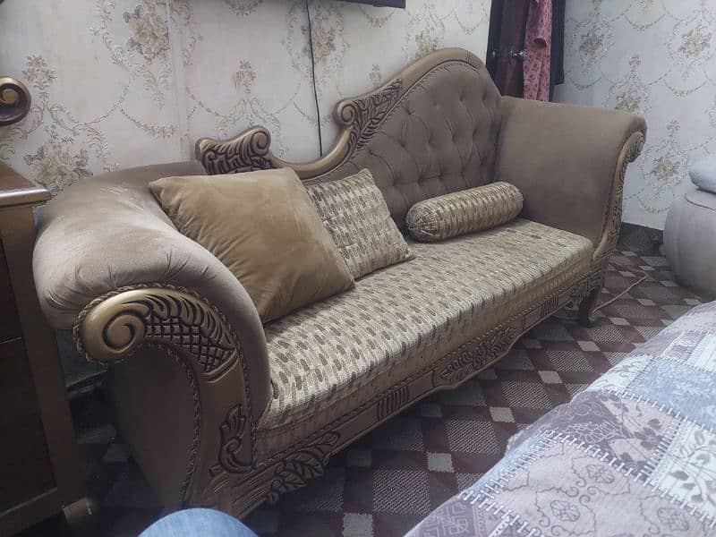 deewan sofa 0