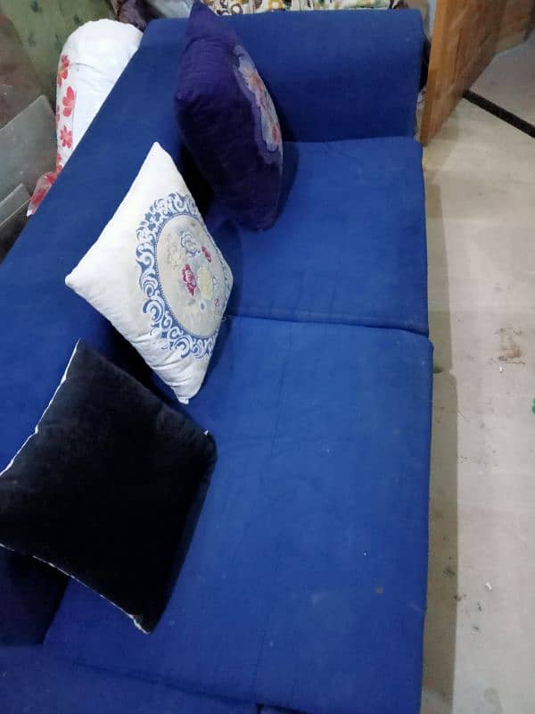 7 seater L-shaped Blue Velvet sofa 8