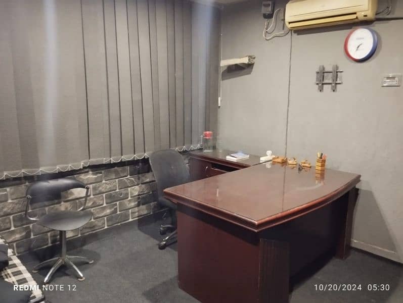 One Room Office Fully Furnished for 9 to 5 available 0