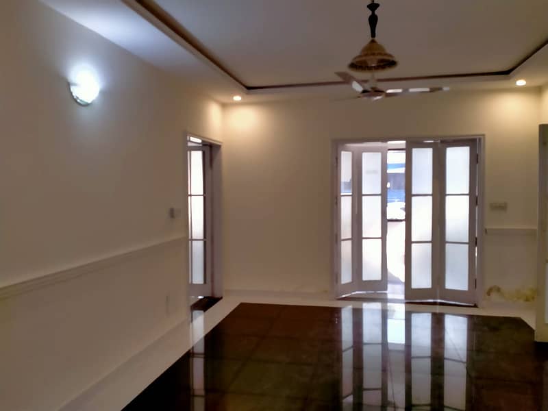 CANTT,OFFICE USE HOUSE FOR RENT GULBERG MODEL TOWN GARDEN TOWN SHADMAN GOR UPPER MALL LAHORE 5