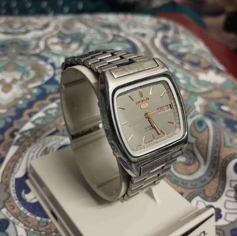 Seiko 5 (1978 Model) Vintage Classic Wrist Watch 1