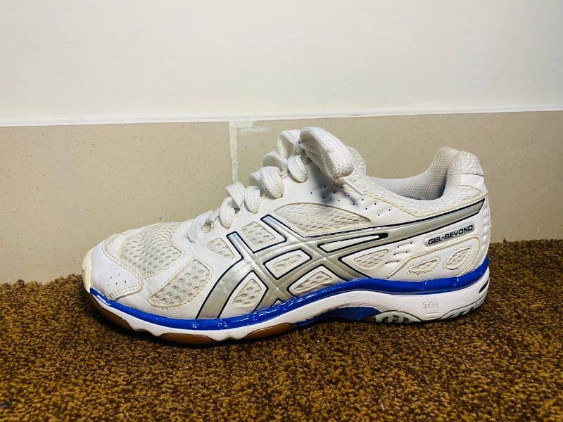 Asics GEL-Beyond Indoor Court Shoes euro 40 0