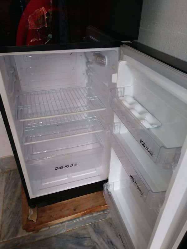 Refrigerator 0