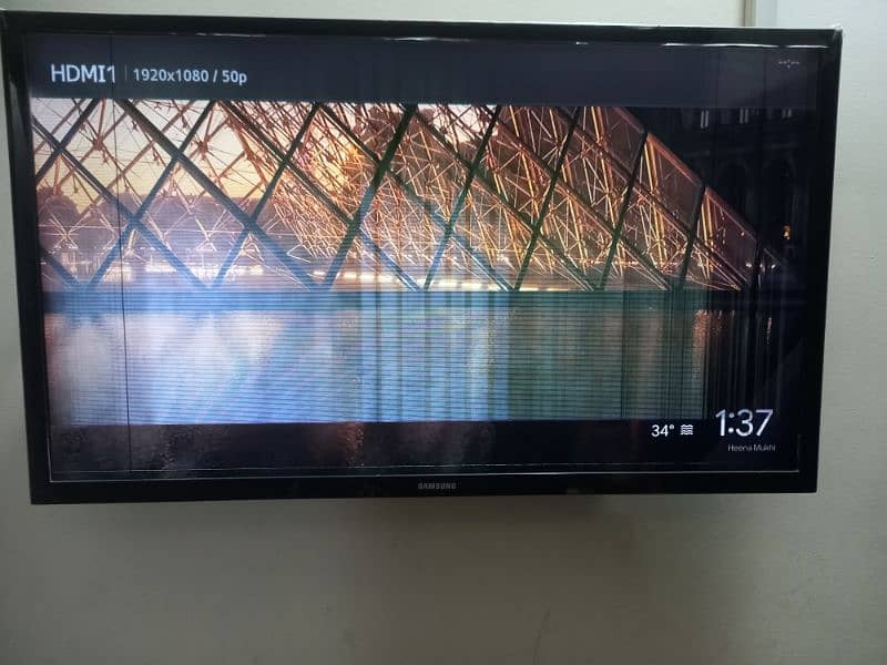 Samsung 32in LCD 1