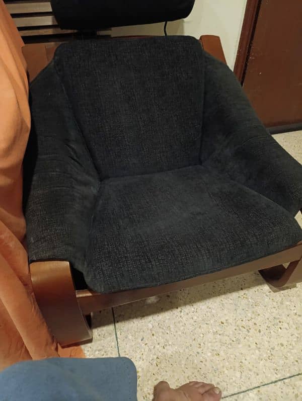 Interwoodvrelaxing chair. Whatsapp only. Final price. DHA 1