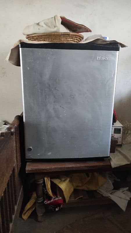 Haier Bed Size Refrigerator 0