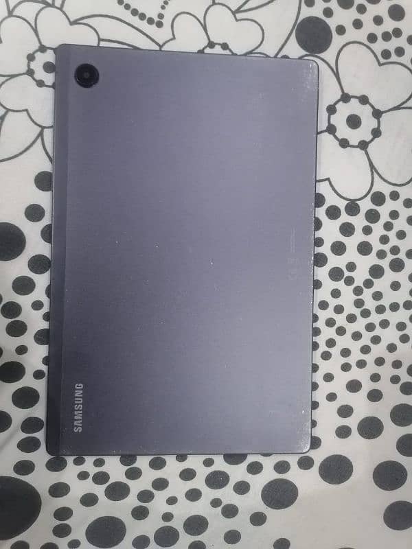 i am selling my tab samsung A8 1