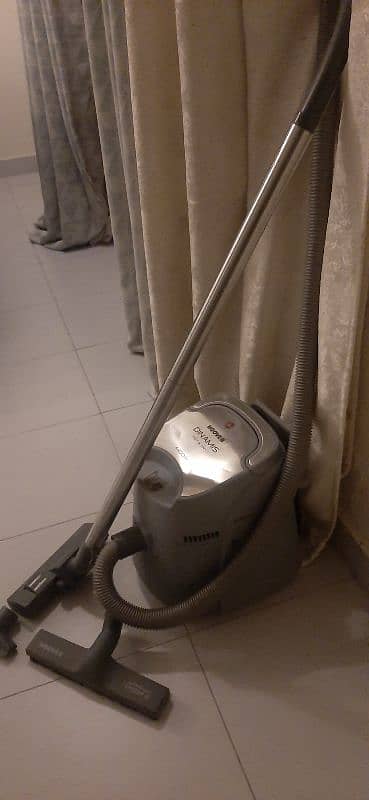 HOOVER (Dinamis Wet & Dry) Vacuum Cleaner 1