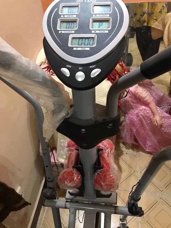 Elliptical Exercise Machine 4