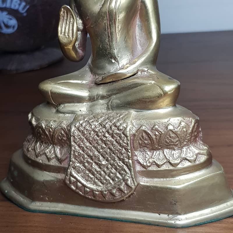 Antique brass buddha sculpture / statue 1