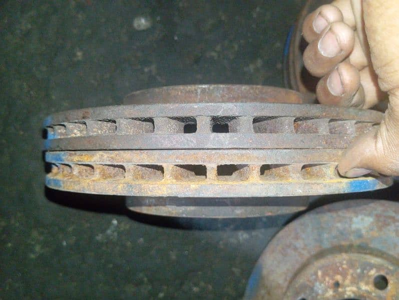 Toyota Corolla Front wheel disk brake tawy plate 3