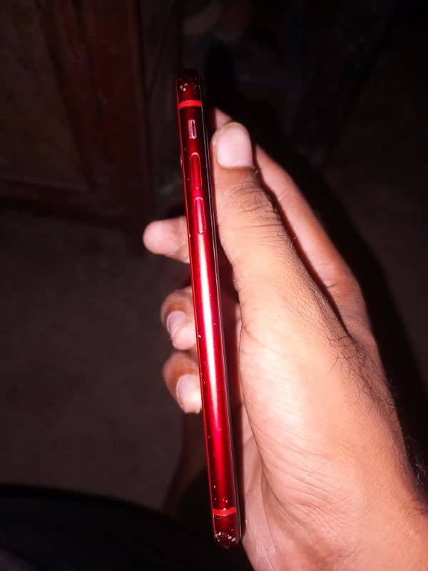 Iphone Xr  64gb for sale Exchnge possible with andriod 5