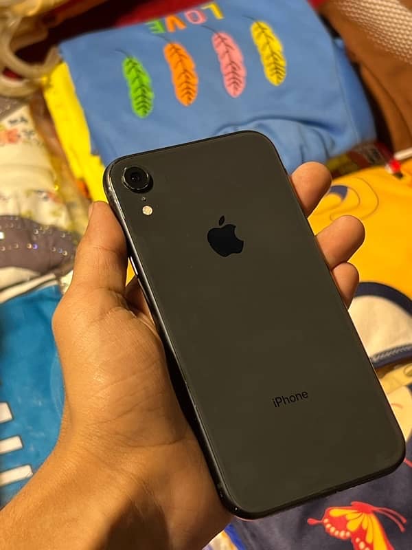 iPhone XR JV 4