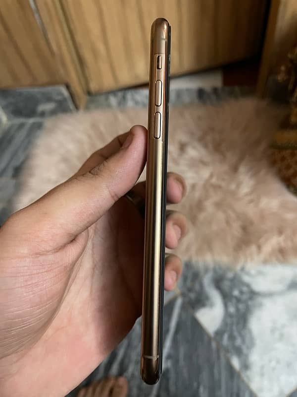 Iphone 11 Promax Gold 64GB 4