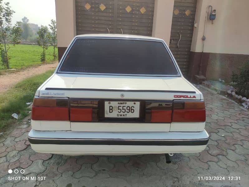 Toyota Corolla 1986 4