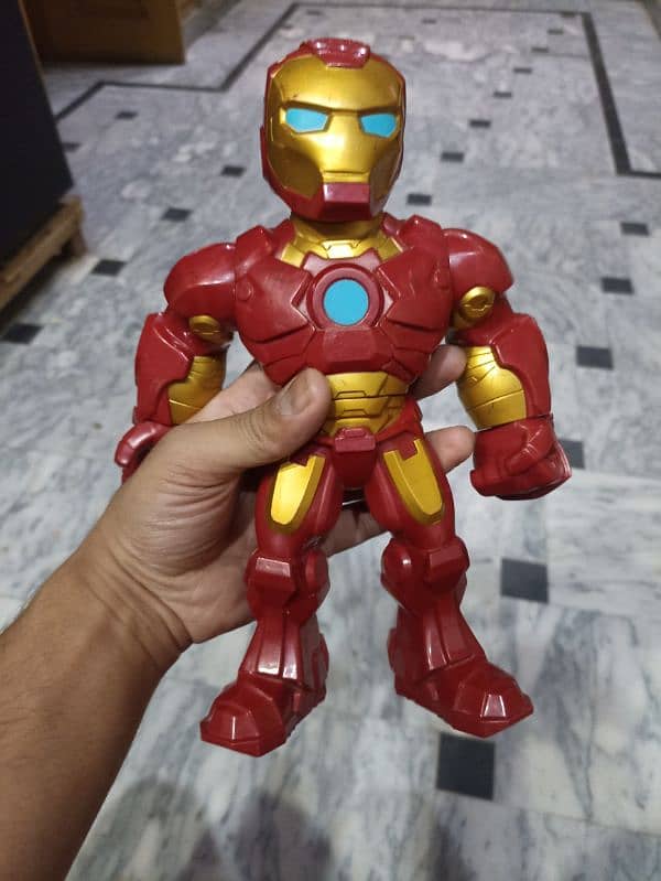 iron man and pop up toy 0