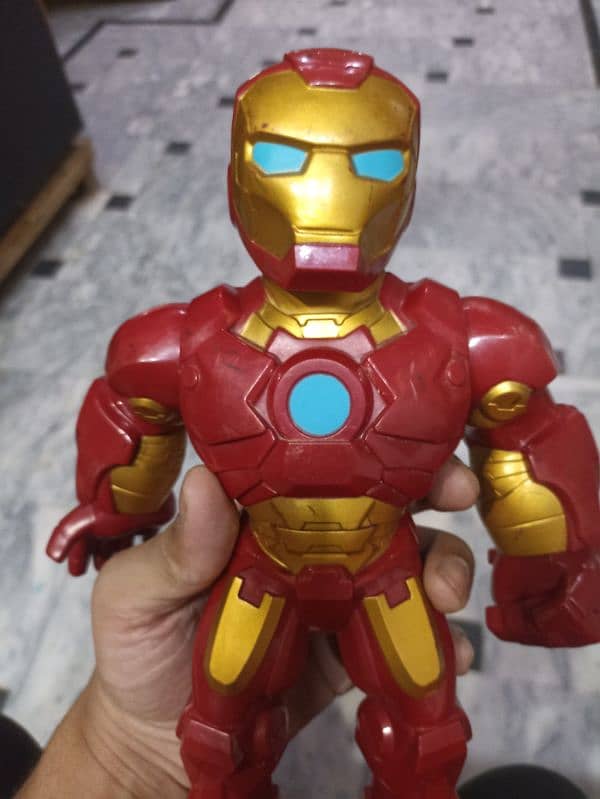 iron man and pop up toy 2