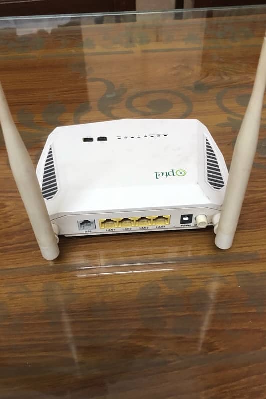 Dual Antena PTCL Router (without Adapter) 2