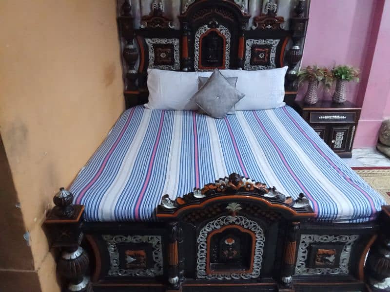 king bed 1