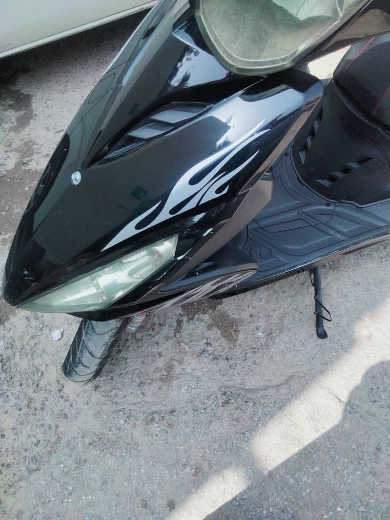 Scooty in Good Condition. All functions are working. self start. 2