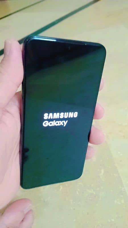 SAMSUNG GALAXY S22 3