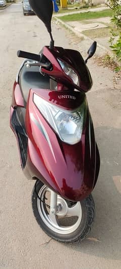 United 100cc scooty