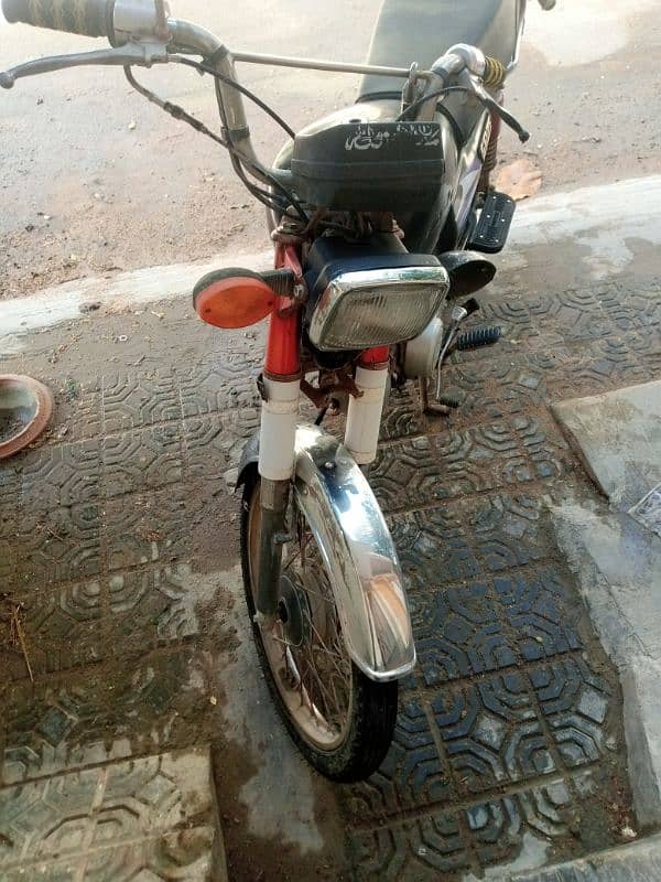 Honda CD 70 2006 3