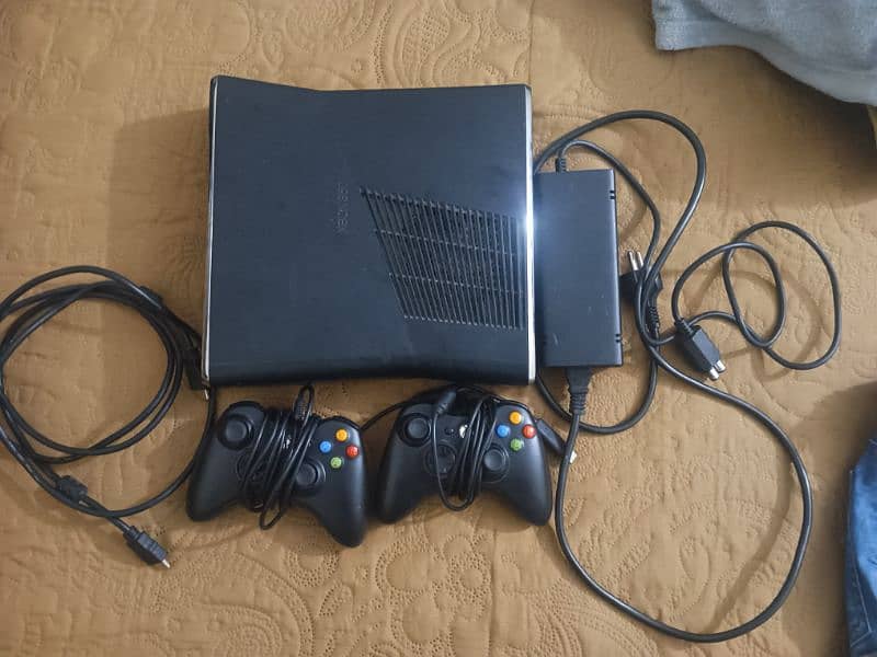 Xbox 360 slim for sale 0