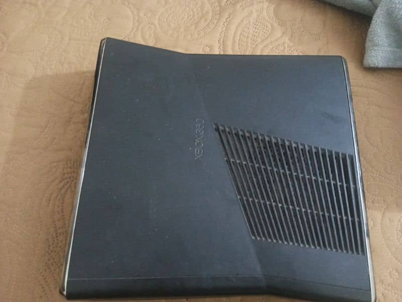 Xbox 360 slim for sale 4