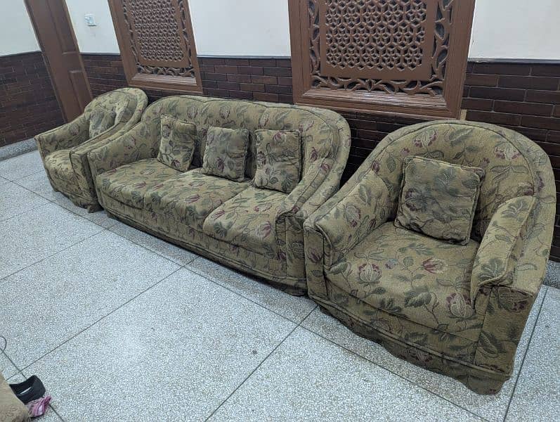 5 seater sofa 0