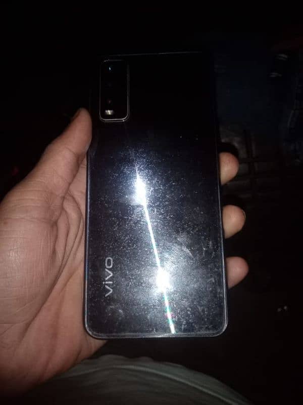 VEVO y 20 with box and charger wathsapp 03274953102 3