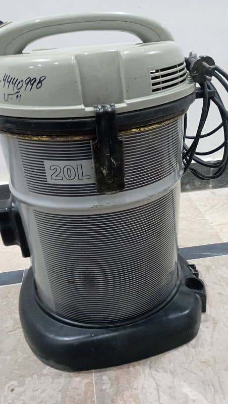 vacuum cleaner 10 by 10 condition 3