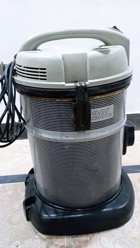 vacuum cleaner 10 by 10 condition 5