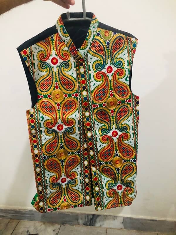 A cultural waistcoat to wear on Mehndi 1