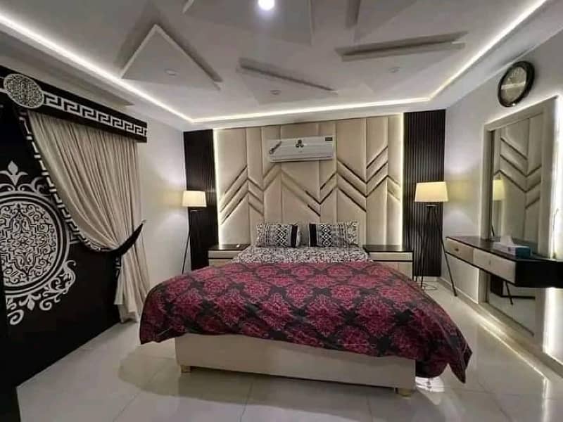 One Bedroom Vip apartment available on daily basis in bahria town LHR 1