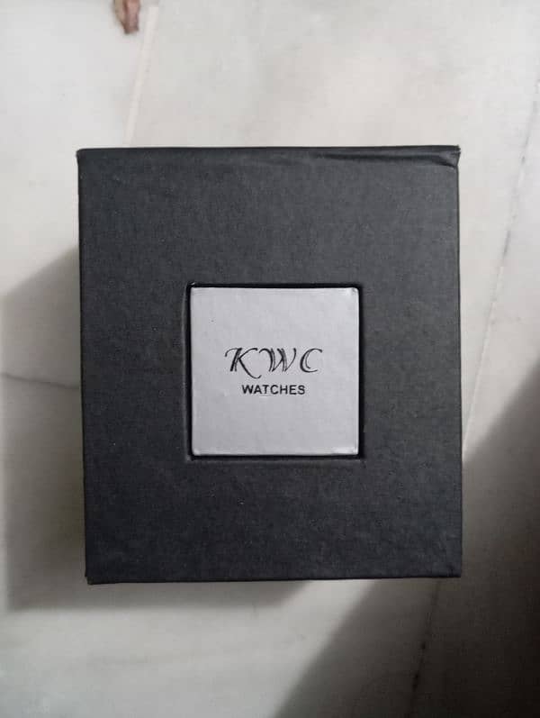 original KWC watch box pack gold edition new date b batati ha 5