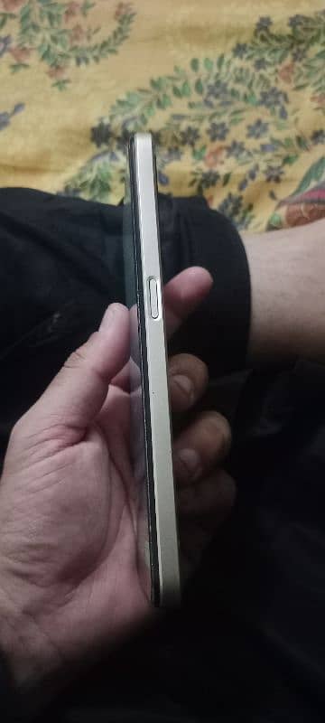 I want to sell my oppo mob phone 4