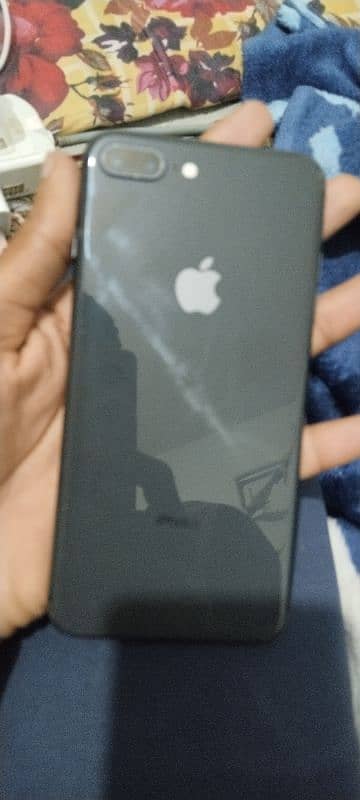 iphone 8 plus 64GB 1