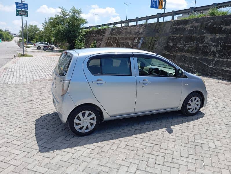 Daihatsu Mira 2017 5