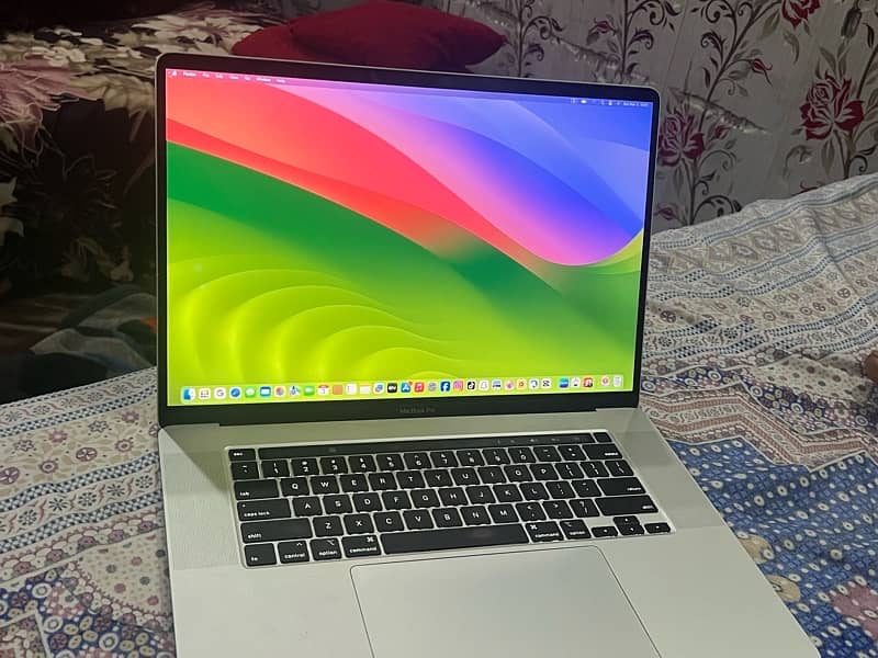 MacBook Pro core i9 2